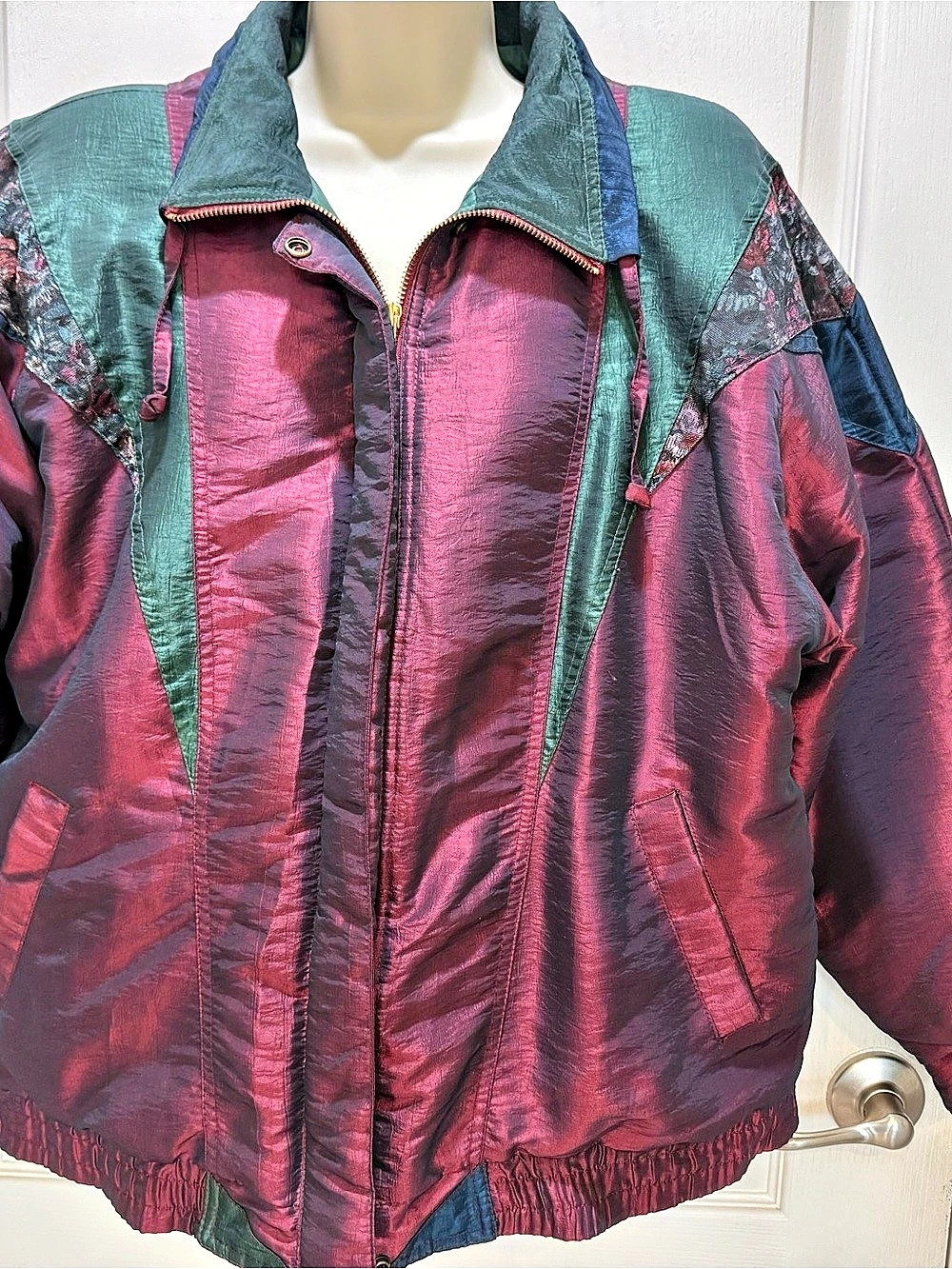 Vintage 80s/90s "Be In The Current Seen" Iridescent Colorblock Puffer Jacket wit
